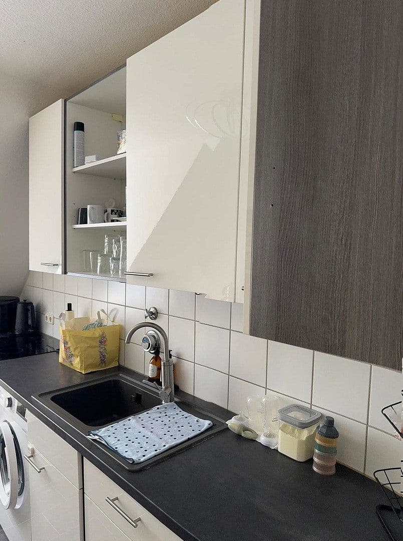 Pronájem bytu 3+kk 87 m², Berliner Straße 55, Niederkassel, Severní Porýní-Vestfálsko Pronájem bytu 3+kk 87 m², Berliner Straße 55, Niederkassel, Severní Porýní-Vestfálsko