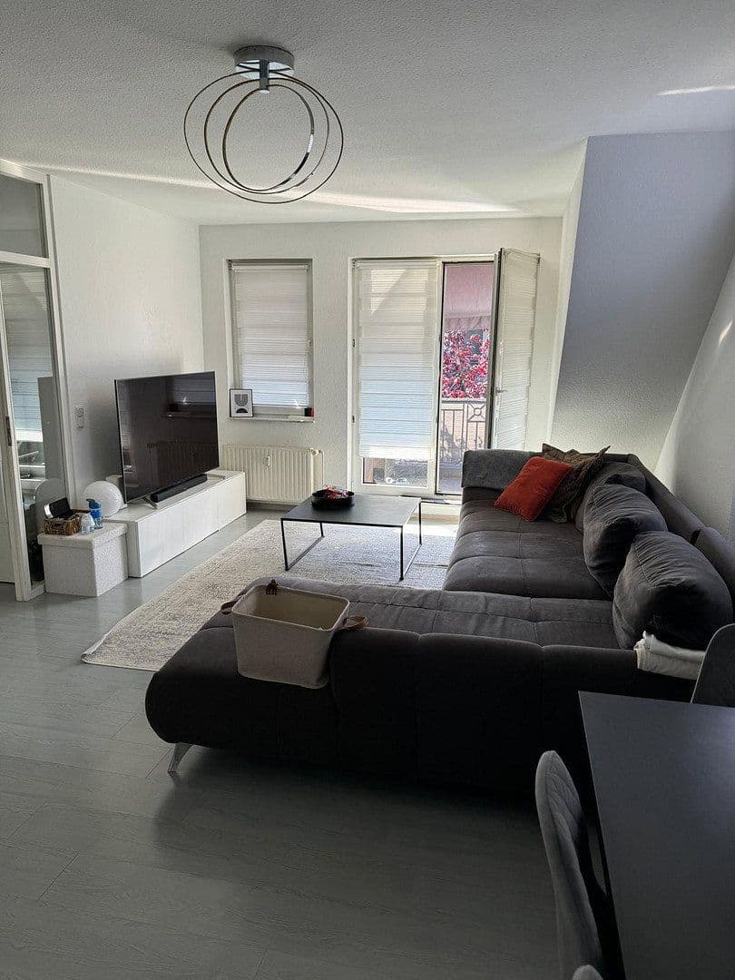Pronájem bytu 3+kk 87 m², Berliner Straße 55, Niederkassel, Severní Porýní-Vestfálsko Pronájem bytu 3+kk 87 m², Berliner Straße 55, Niederkassel, Severní Porýní-Vestfálsko