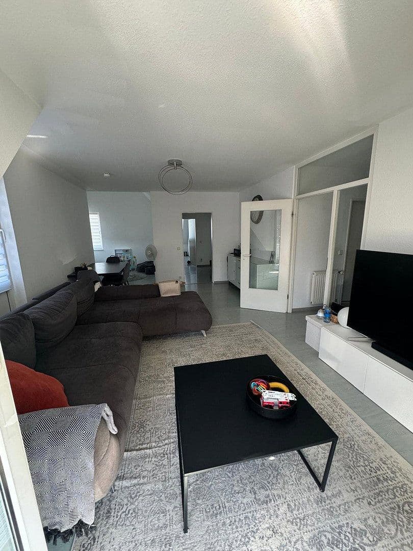 Pronájem bytu 3+kk 87 m², Berliner Straße 55, Niederkassel, Severní Porýní-Vestfálsko Pronájem bytu 3+kk 87 m², Berliner Straße 55, Niederkassel, Severní Porýní-Vestfálsko