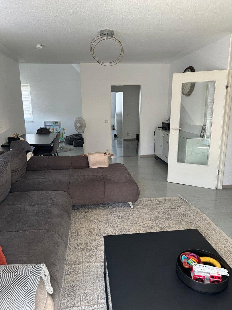 Pronájem bytu 3+kk 87 m², Berliner Straße 55, Niederkassel, Severní Porýní-Vestfálsko Pronájem bytu 3+kk 87 m², Berliner Straße 55, Niederkassel, Severní Porýní-Vestfálsko