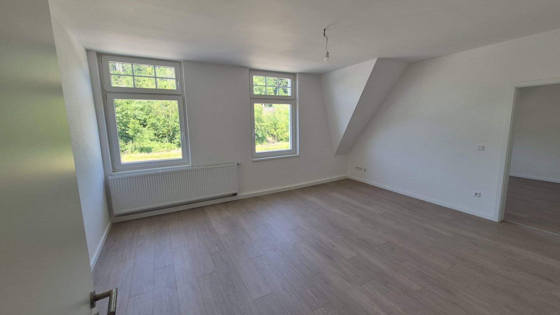 Pronájem bytu 4+1 113 m², Gummersbach, Severní Porýní-Vestfálsko Pronájem bytu 4+1 113 m², Gummersbach, Severní Porýní-Vestfálsko
