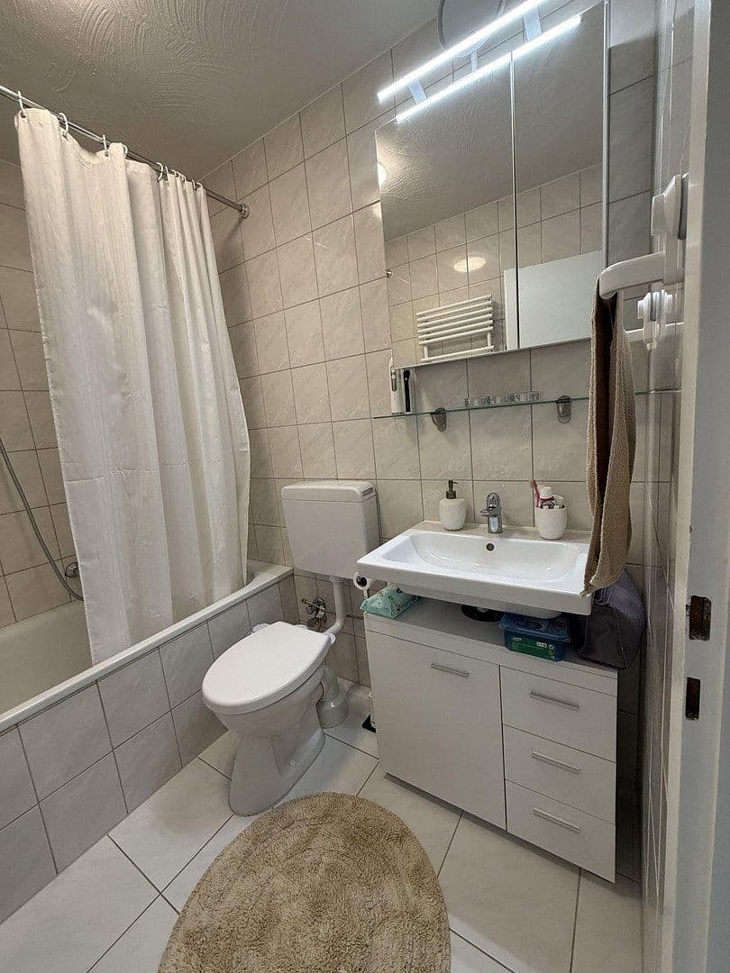 Pronájem bytu 3+1 65 m², Meerbusch, Severní Porýní-Vestfálsko Pronájem bytu 3+1 65 m², Meerbusch, Severní Porýní-Vestfálsko