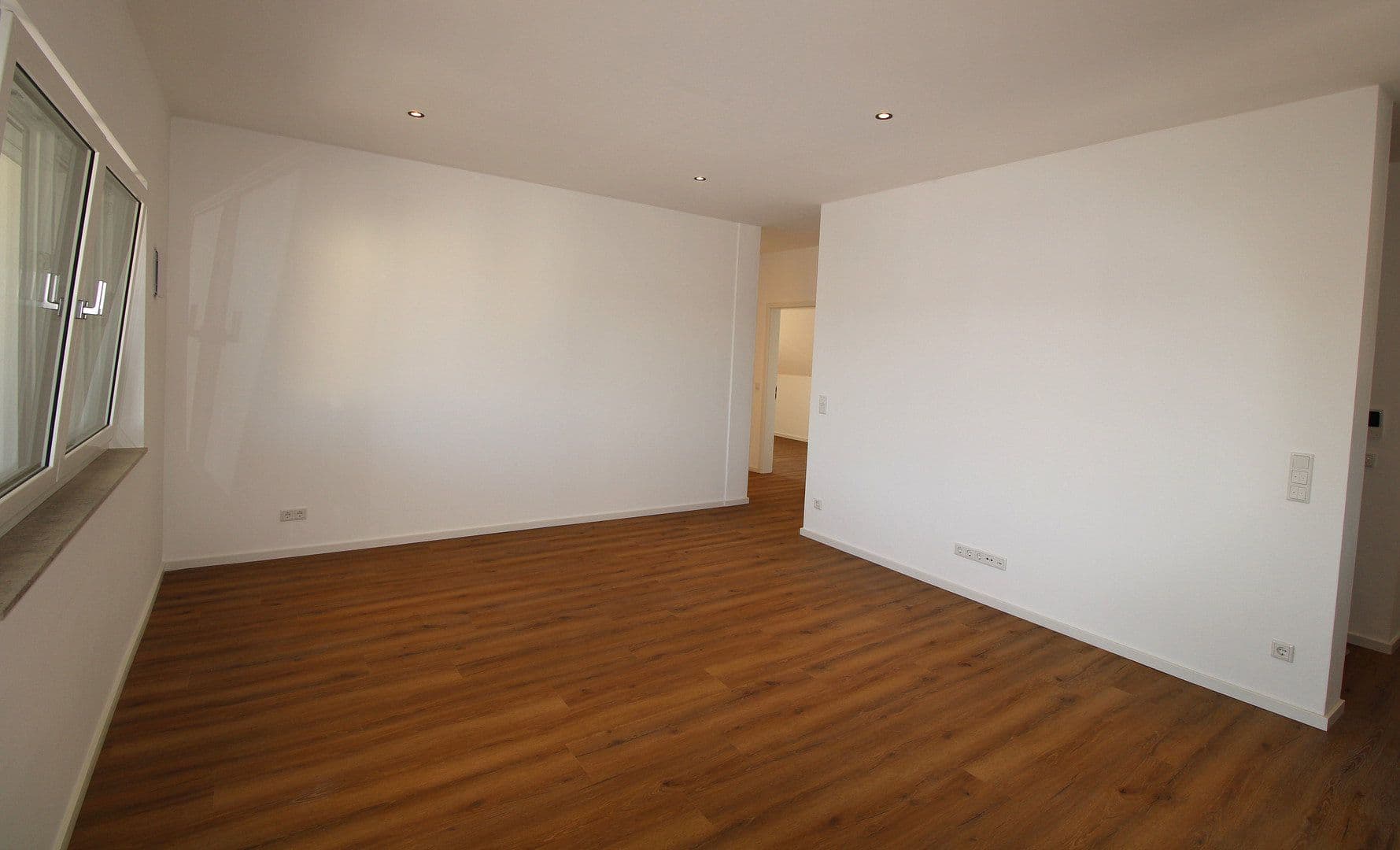 Pronájem bytu 4+1 97 m², Fasanenstr. 11, Manching, Bavorsko Pronájem bytu 4+1 97 m², Fasanenstr. 11, Manching, Bavorsko