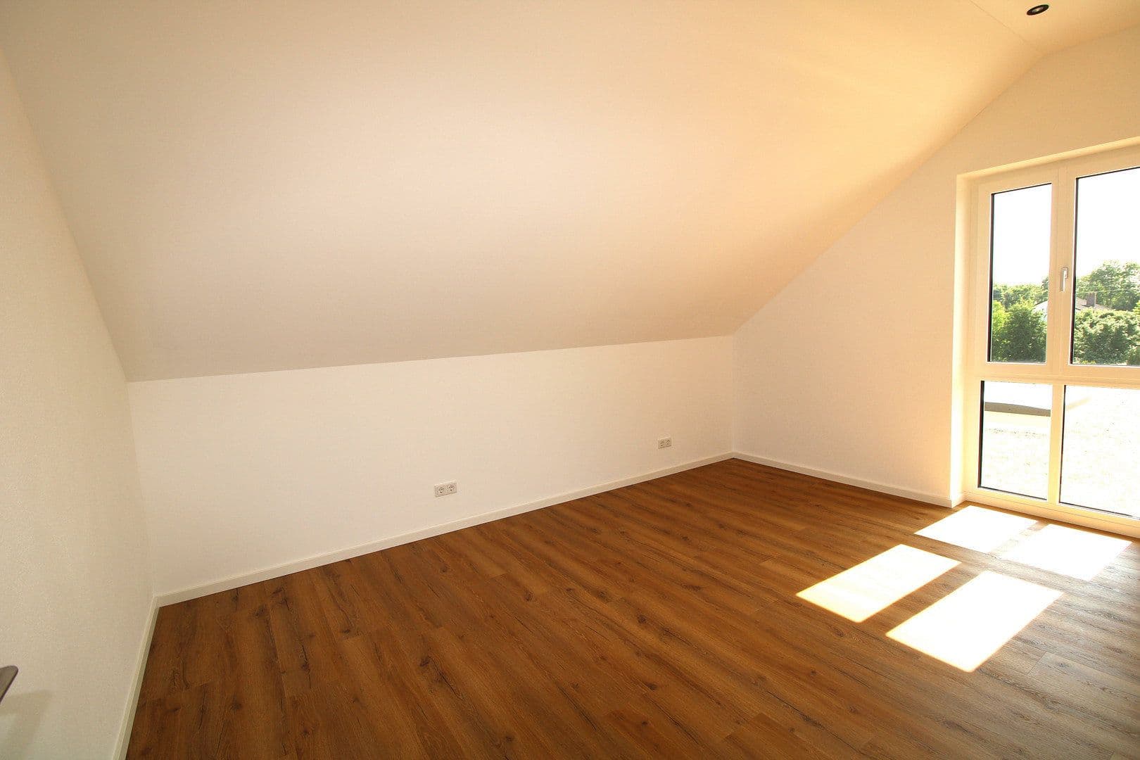Pronájem bytu 4+1 97 m², Fasanenstr. 11, Manching, Bavorsko Pronájem bytu 4+1 97 m², Fasanenstr. 11, Manching, Bavorsko