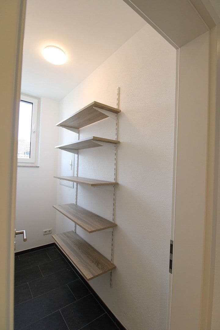 Pronájem bytu 4+1 97 m², Fasanenstr. 11, Manching, Bavorsko Pronájem bytu 4+1 97 m², Fasanenstr. 11, Manching, Bavorsko