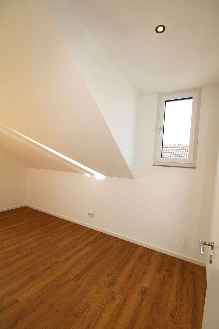 Pronájem bytu 4+1 97 m², Fasanenstr. 11, Manching, Bavorsko Pronájem bytu 4+1 97 m², Fasanenstr. 11, Manching, Bavorsko