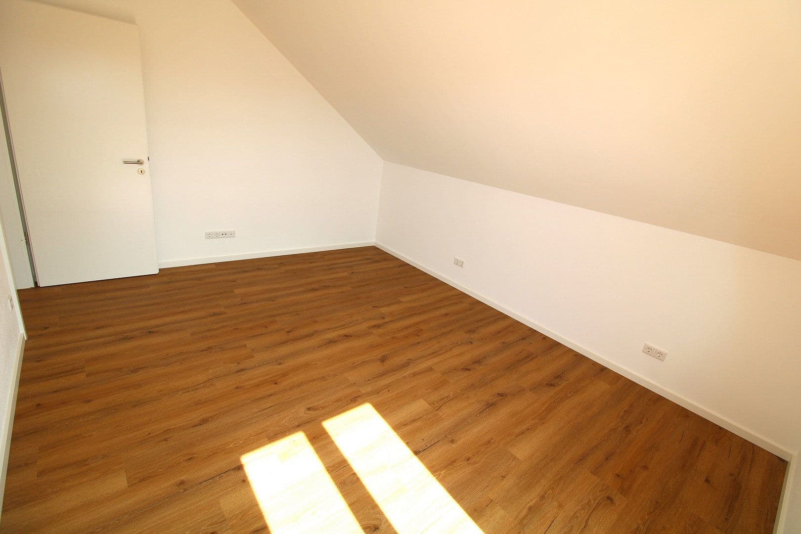 Pronájem bytu 4+1 97 m², Fasanenstr. 11, Manching, Bavorsko Pronájem bytu 4+1 97 m², Fasanenstr. 11, Manching, Bavorsko