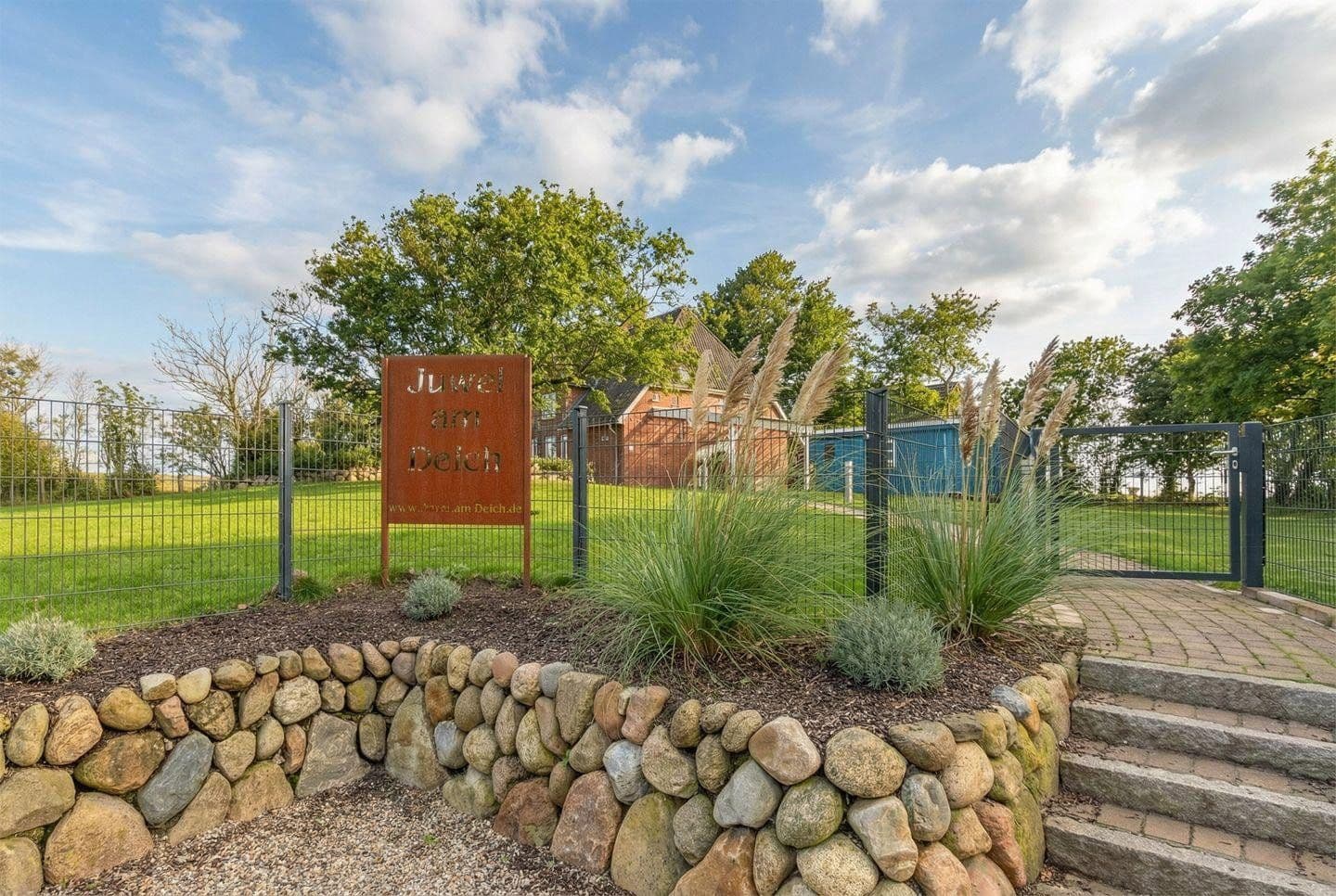 Prodej domu 155 m², pozemek 1.861 m², Emmelsbüll-Horsbüll, Šlesvicko-Holštýnsko Prodej domu 155 m², pozemek 1.861 m², Emmelsbüll-Horsbüll, Šlesvicko-Holštýnsko