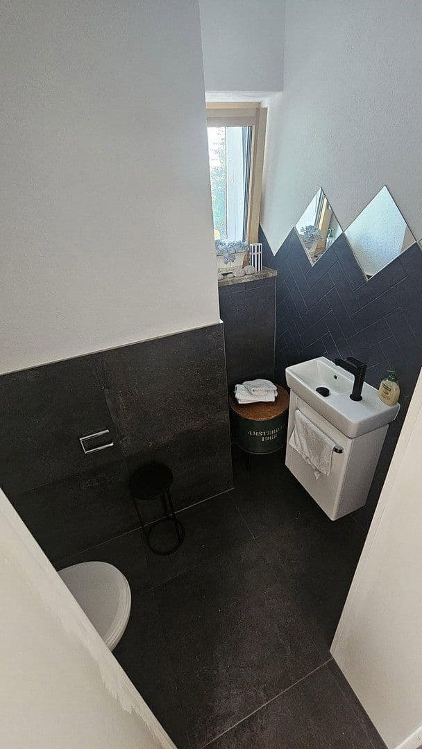 Pronájem bytu 3+kk 170 m², Rosenheim, Bavorsko Pronájem bytu 3+kk 170 m², Rosenheim, Bavorsko