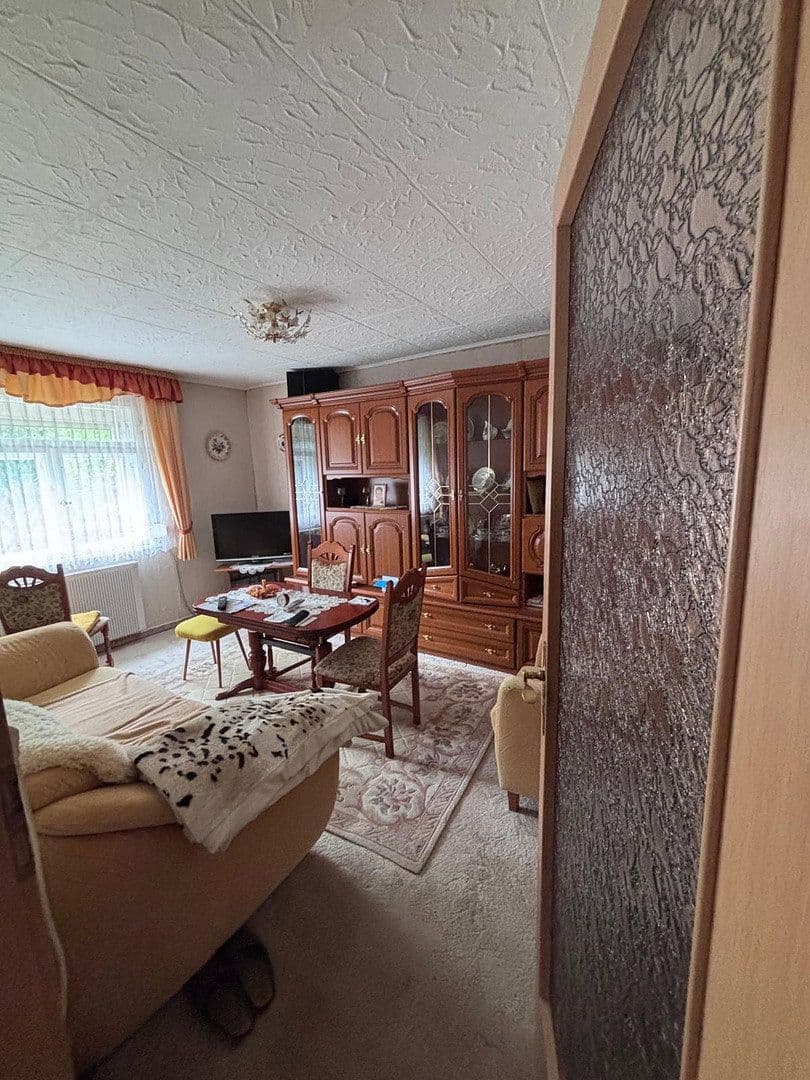 Prodej domu 100 m², pozemek 1.400 m², Braunsdorfer Straße 28, Freital, Sasko Prodej domu 100 m², pozemek 1.400 m², Braunsdorfer Straße 28, Freital, Sasko