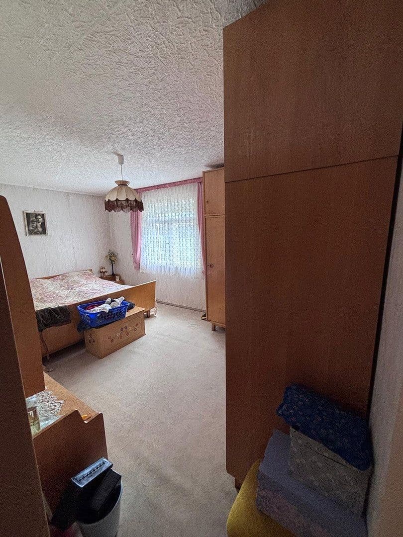 Prodej domu 100 m², pozemek 1.400 m², Braunsdorfer Straße 28, Freital, Sasko Prodej domu 100 m², pozemek 1.400 m², Braunsdorfer Straße 28, Freital, Sasko