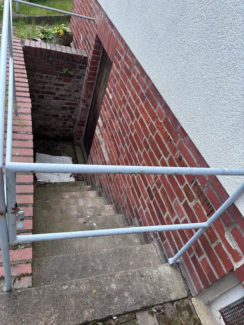 Prodej domu 100 m², pozemek 1.400 m², Braunsdorfer Straße 28, Freital, Sasko Prodej domu 100 m², pozemek 1.400 m², Braunsdorfer Straße 28, Freital, Sasko