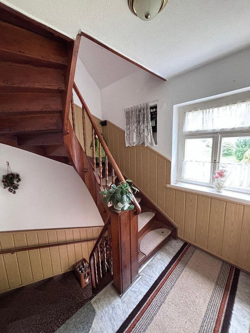 Prodej domu 100 m², pozemek 1.400 m², Braunsdorfer Straße 28, Freital, Sasko Prodej domu 100 m², pozemek 1.400 m², Braunsdorfer Straße 28, Freital, Sasko