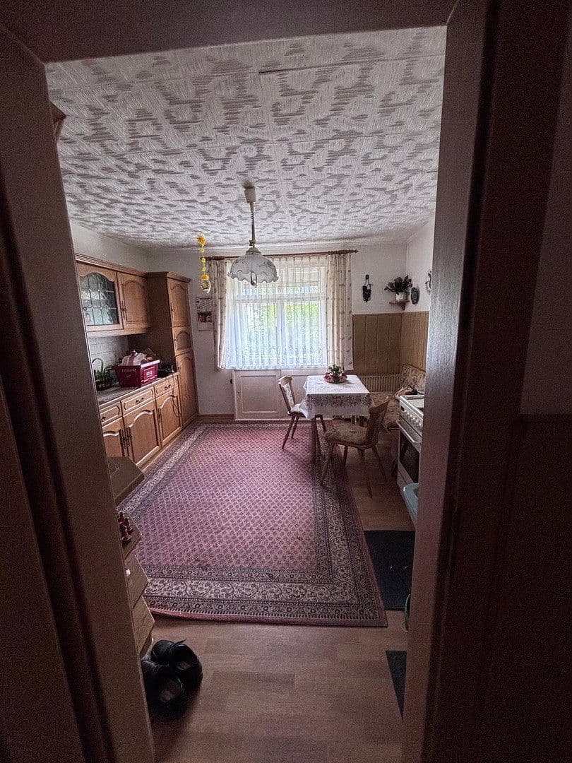Prodej domu 100 m², pozemek 1.400 m², Braunsdorfer Straße 28, Freital, Sasko Prodej domu 100 m², pozemek 1.400 m², Braunsdorfer Straße 28, Freital, Sasko