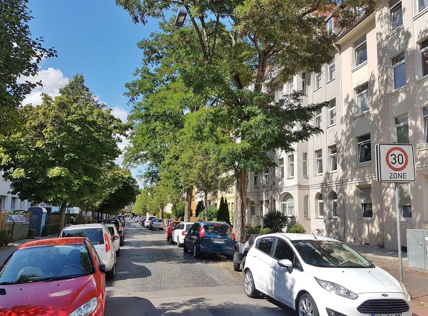 Pronájem bytu 2+1 60 m², Hildesheim, Dolní Sasko Pronájem bytu 2+1 60 m², Hildesheim, Dolní Sasko
