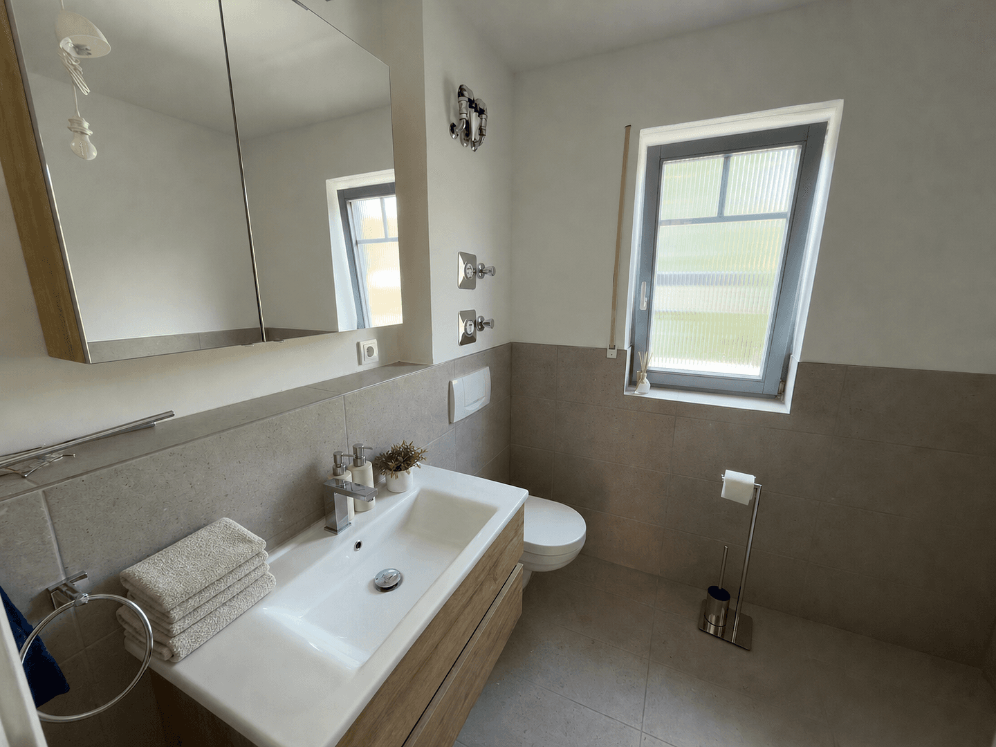 Pronájem bytu 2+1 67 m², Hauptstraße 5, Lindenschied, Porýní-Falc Pronájem bytu 2+1 67 m², Hauptstraße 5, Lindenschied, Porýní-Falc