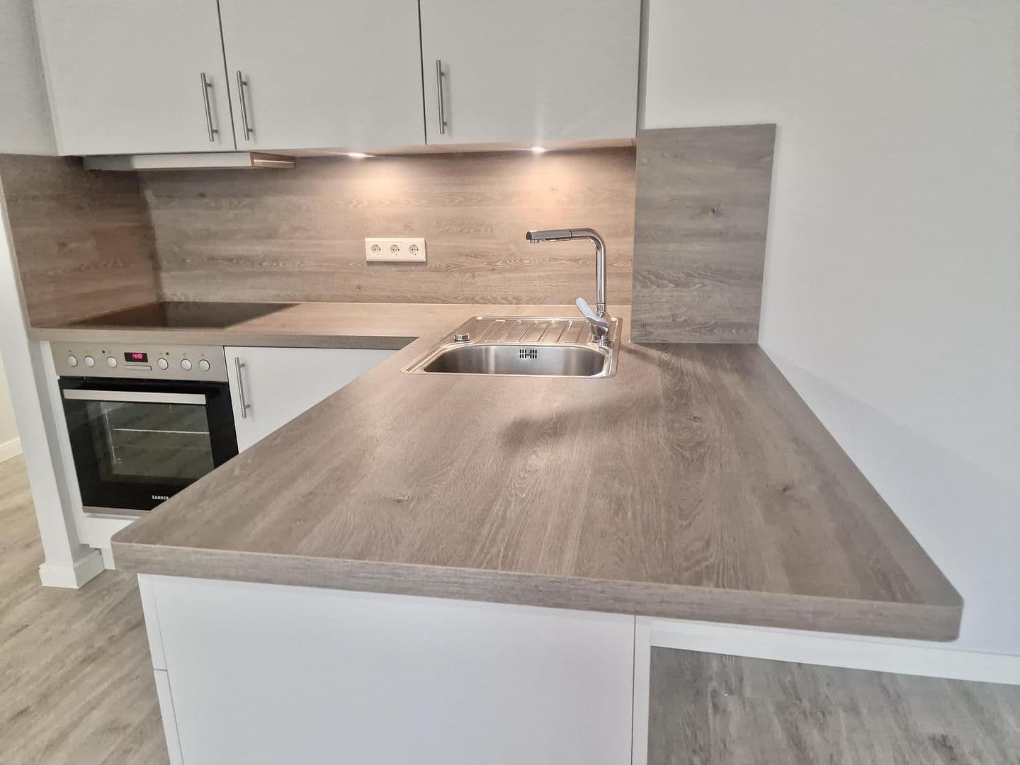 Pronájem bytu 1+1 31 m², Greifswalder Straße 31, Hamburg, Hamburg Pronájem bytu 1+1 31 m², Greifswalder Straße 31, Hamburg, Hamburg