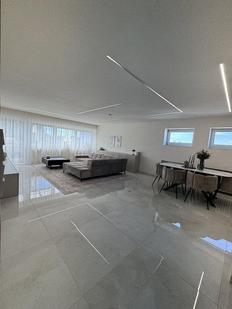 Prodej bytu 4+1 122 m², Erkelenz, Severní Porýní-Vestfálsko Prodej bytu 4+1 122 m², Erkelenz, Severní Porýní-Vestfálsko