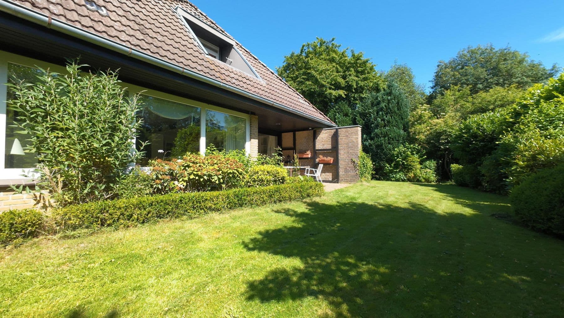 Prodej domu 140 m², pozemek 663 m², Kantstraße 54, Flensburg, Šlesvicko-Holštýnsko Prodej domu 140 m², pozemek 663 m², Kantstraße 54, Flensburg, Šlesvicko-Holštýnsko