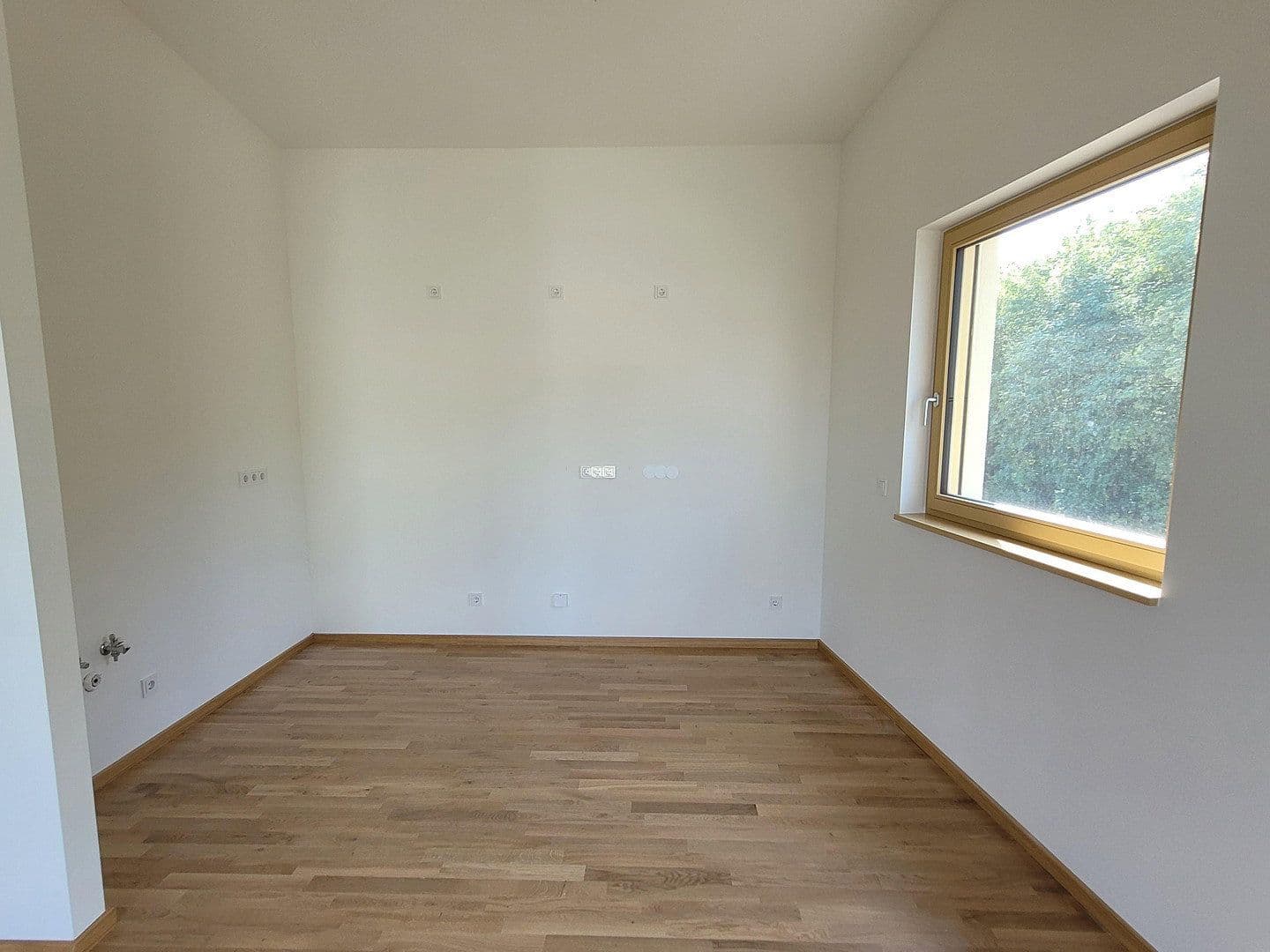 Pronájem bytu 2+1 81 m², Hafenstraße 8A, Markkleeberg, Sasko Pronájem bytu 2+1 81 m², Hafenstraße 8A, Markkleeberg, Sasko