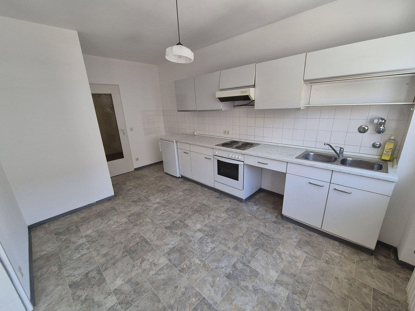 Pronájem bytu 2+1 74 m², Hörwarthstr. 18, München, Bavorsko Pronájem bytu 2+1 74 m², Hörwarthstr. 18, München, Bavorsko