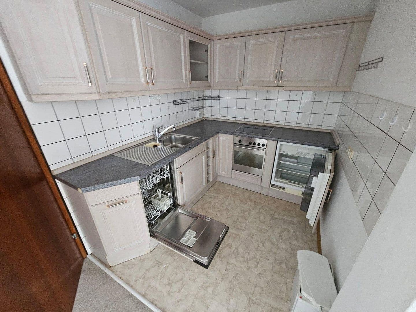 Prodej bytu 2+kk 64 m², Birkhahnweg 30, Kirchheim unter Teck, Bádensko-Württembersko Prodej bytu 2+kk 64 m², Birkhahnweg 30, Kirchheim unter Teck, Bádensko-Württembersko