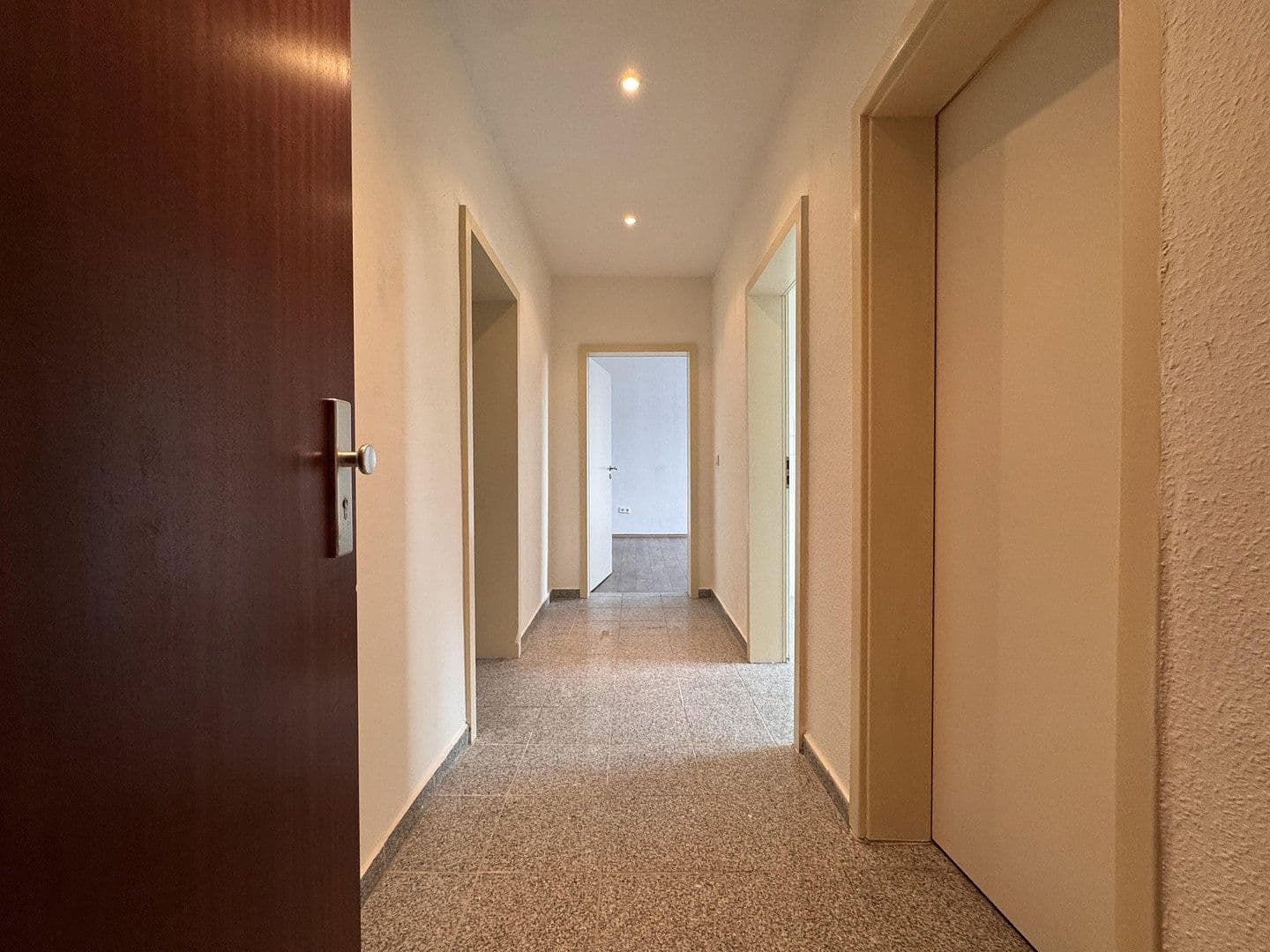 Pronájem bytu 3+1 74 m², Essen, Severní Porýní-Vestfálsko Pronájem bytu 3+1 74 m², Essen, Severní Porýní-Vestfálsko