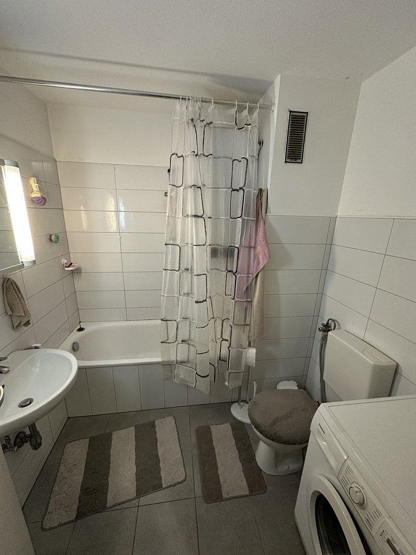 Prodej bytu 1+kk 37 m², Stuttgart-Hofen, Bádensko-Württembersko Prodej bytu 1+kk 37 m², Stuttgart-Hofen, Bádensko-Württembersko