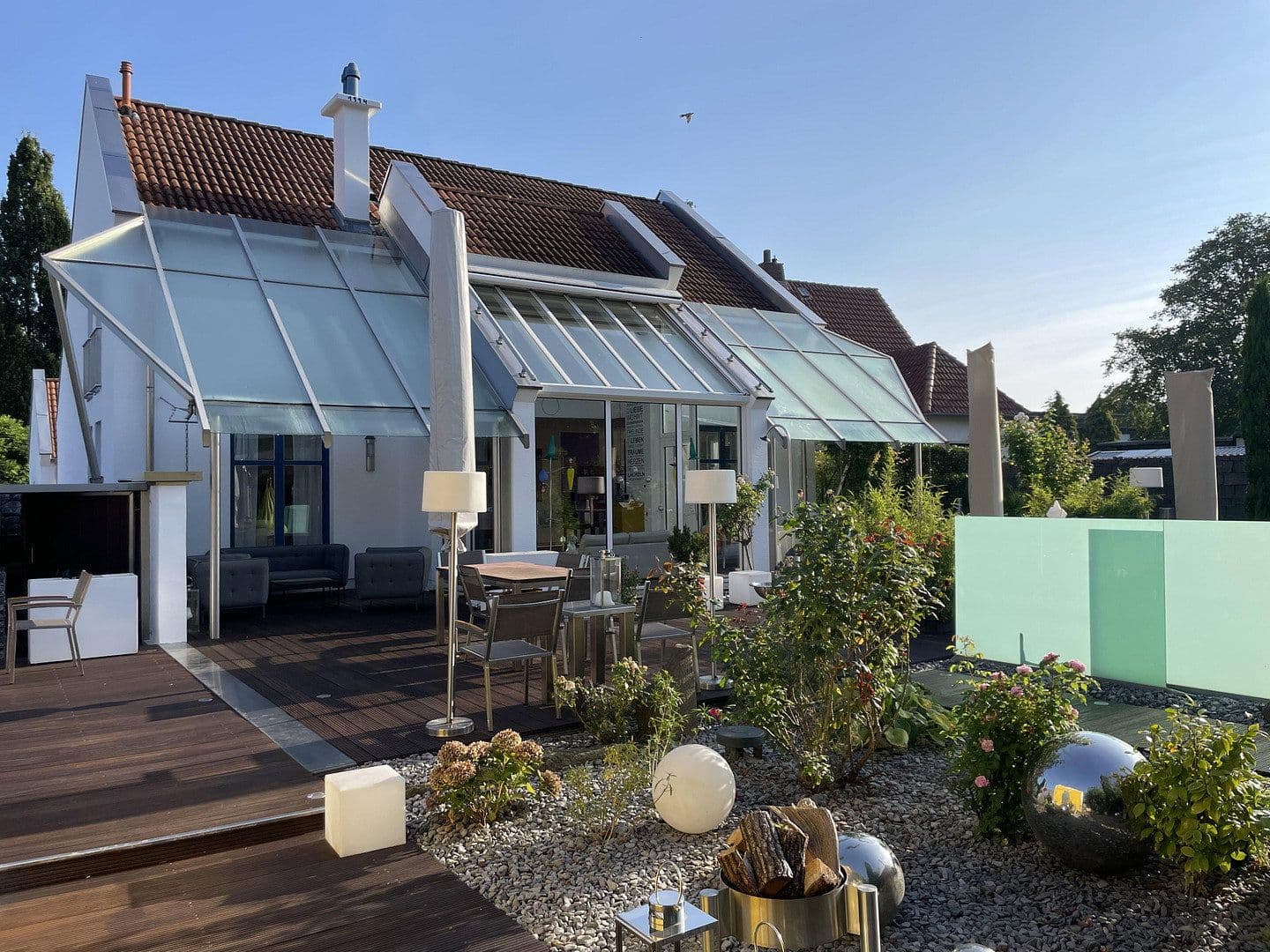 Prodej domu 195 m², pozemek 1.300 m², Hille, Severní Porýní-Vestfálsko Prodej domu 195 m², pozemek 1.300 m², Hille, Severní Porýní-Vestfálsko