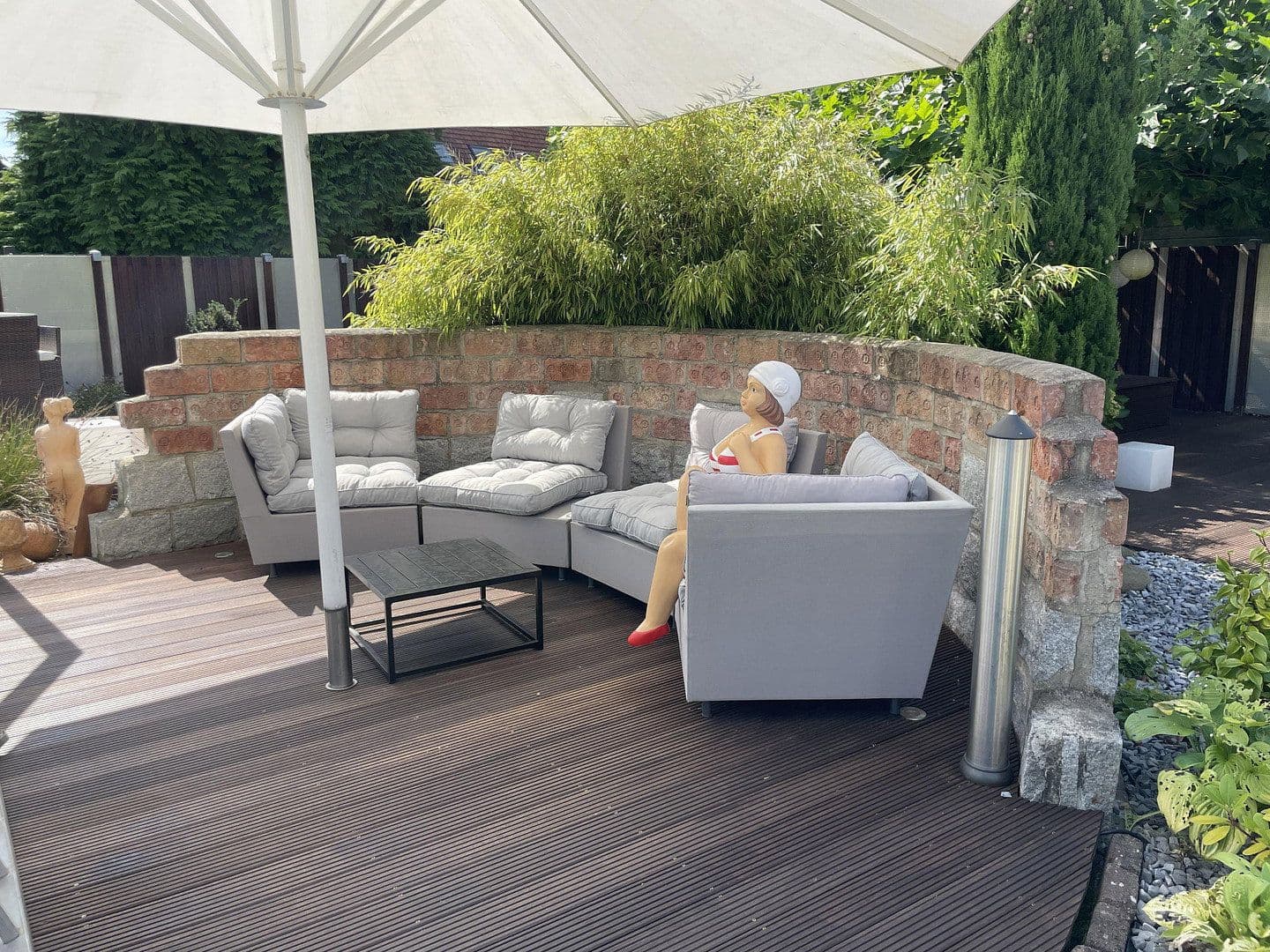 Prodej domu 195 m², pozemek 1.300 m², Hille, Severní Porýní-Vestfálsko Prodej domu 195 m², pozemek 1.300 m², Hille, Severní Porýní-Vestfálsko