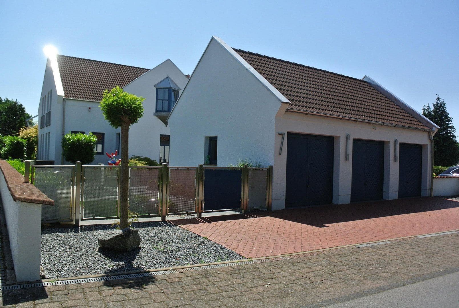 Prodej domu 195 m², pozemek 1.300 m², Hille, Severní Porýní-Vestfálsko Prodej domu 195 m², pozemek 1.300 m², Hille, Severní Porýní-Vestfálsko