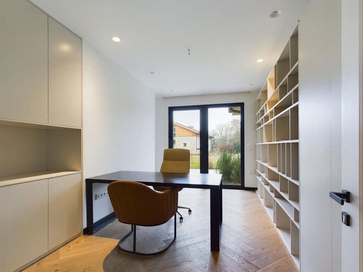 Prodej domu 300 m², pozemek 1.000 m², Wildeshausen, Dolní Sasko Prodej domu 300 m², pozemek 1.000 m², Wildeshausen, Dolní Sasko
