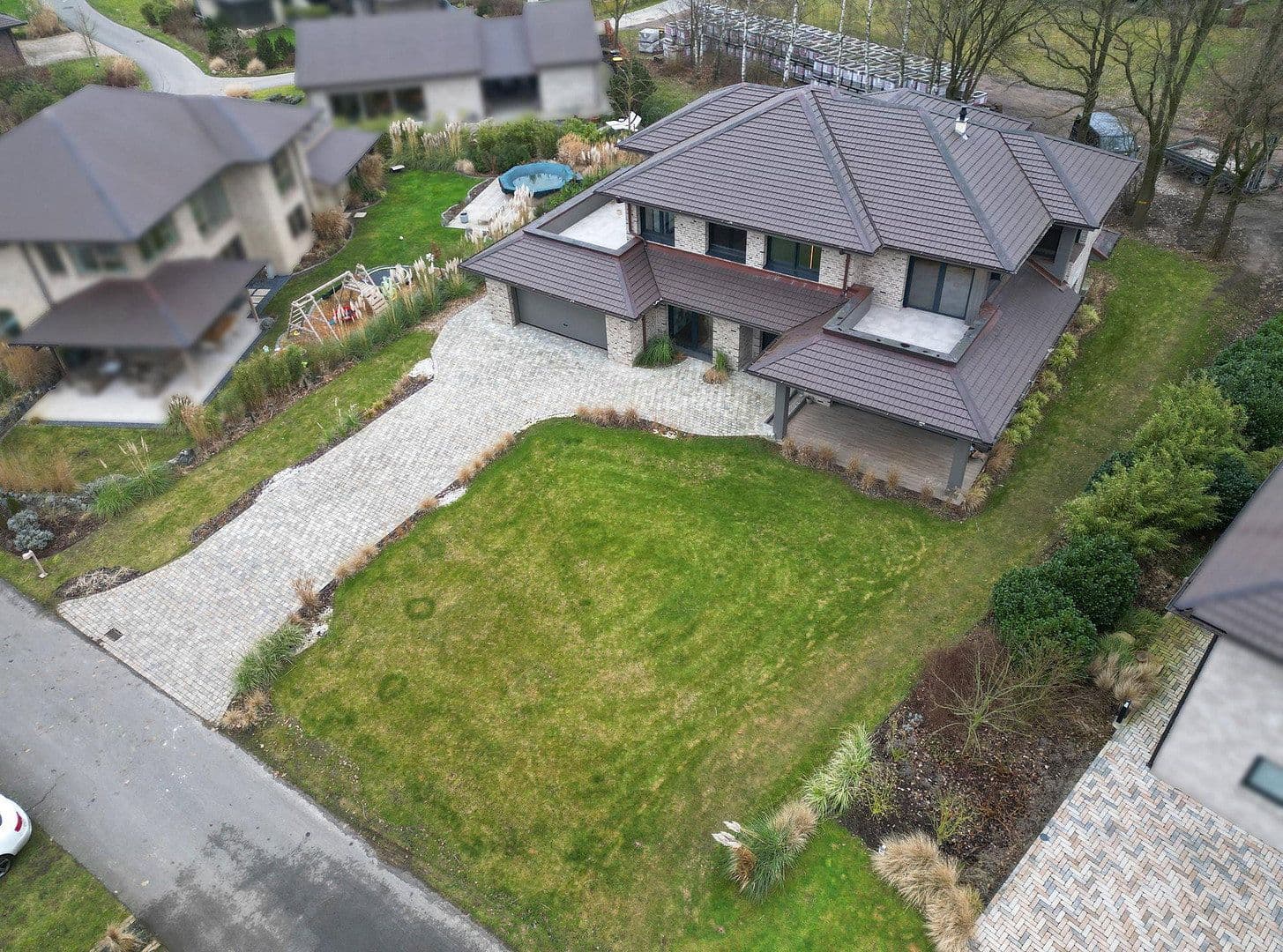 Prodej domu 300 m², pozemek 1.000 m², Wildeshausen, Dolní Sasko Prodej domu 300 m², pozemek 1.000 m², Wildeshausen, Dolní Sasko