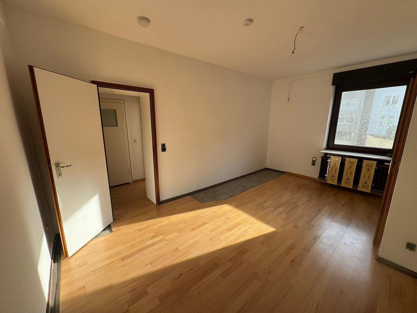 Prodej bytu 4+1 121 m², Eisenstraße 11, Düsseldorf, Severní Porýní-Vestfálsko Prodej bytu 4+1 121 m², Eisenstraße 11, Düsseldorf, Severní Porýní-Vestfálsko