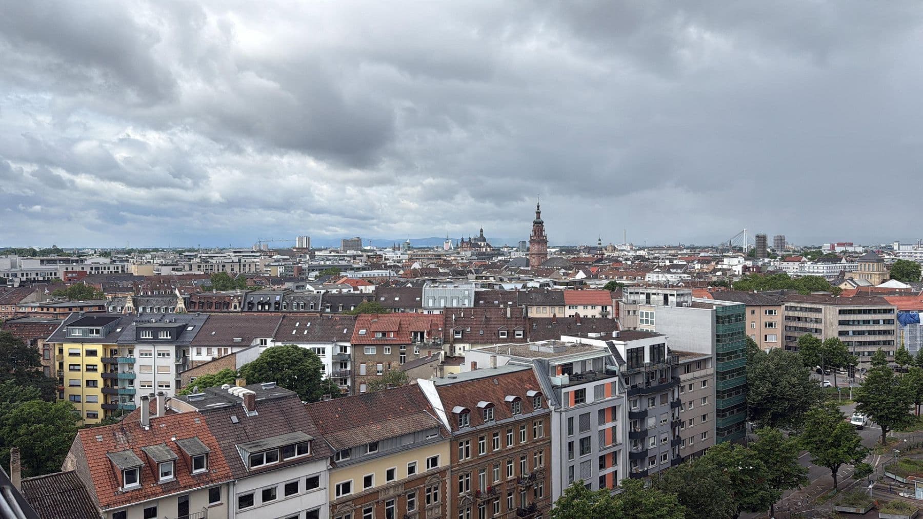 Pronájem bytu 1+1 32 m², Collinistraße 5, Mannheim, Bádensko-Württembersko Pronájem bytu 1+1 32 m², Collinistraße 5, Mannheim, Bádensko-Württembersko