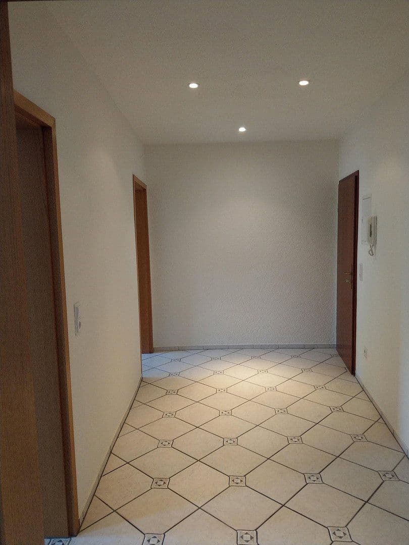 Pronájem bytu 2+1 61 m², Rudolf-Breitscheid-Straße 21, Lichtenstein/Sachsen, Sasko Pronájem bytu 2+1 61 m², Rudolf-Breitscheid-Straße 21, Lichtenstein/Sachsen, Sasko