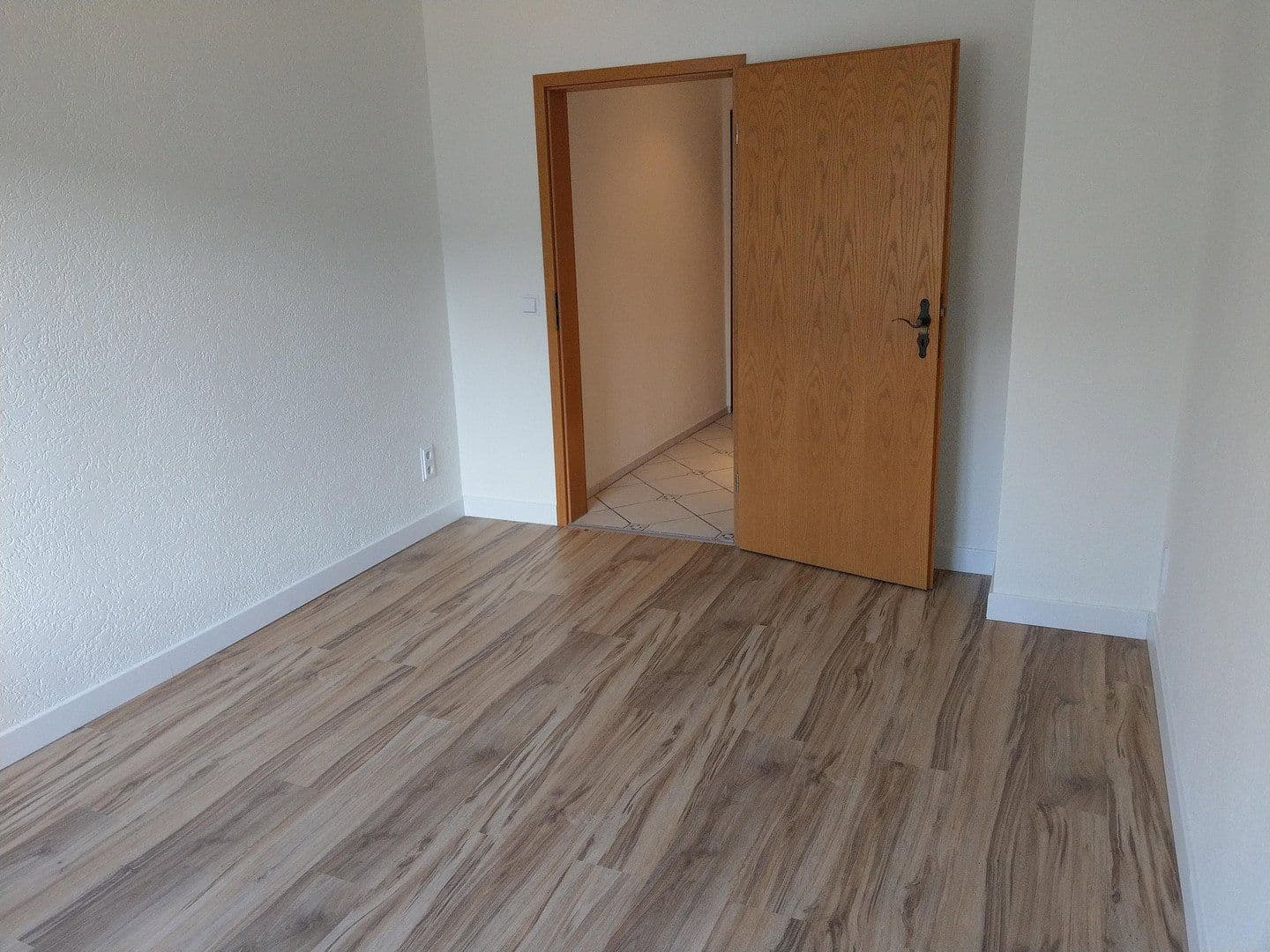 Pronájem bytu 2+1 61 m², Rudolf-Breitscheid-Straße 21, Lichtenstein/Sachsen, Sasko Pronájem bytu 2+1 61 m², Rudolf-Breitscheid-Straße 21, Lichtenstein/Sachsen, Sasko