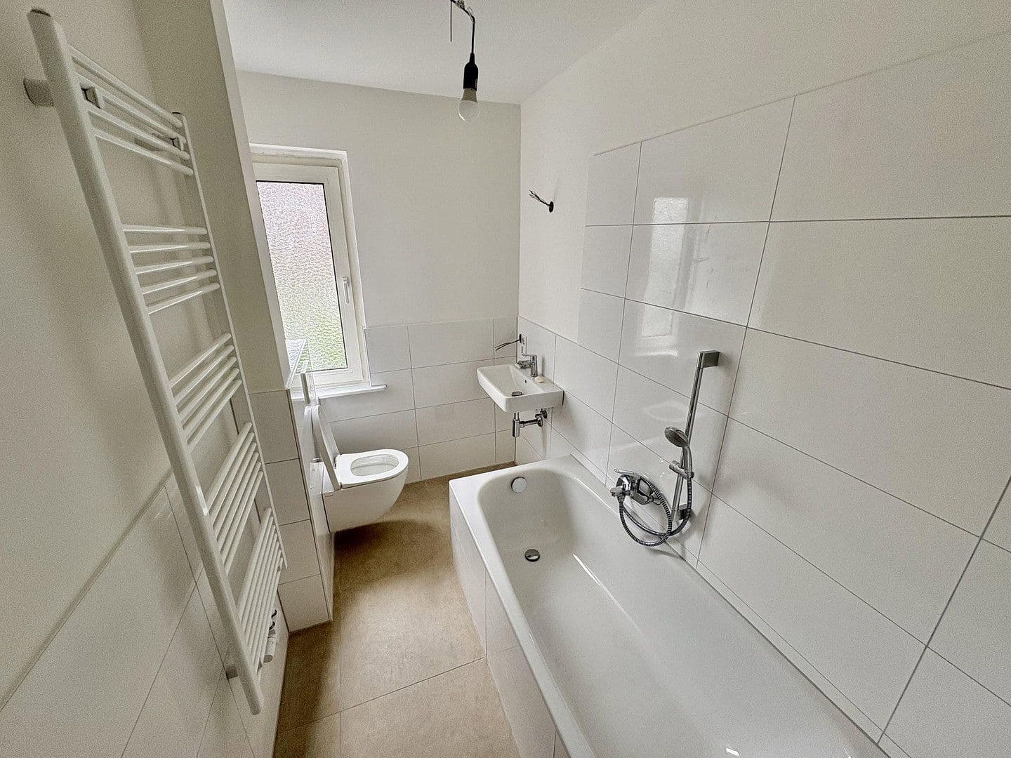 Pronájem bytu 2+1 50 m², Paulstraße 21, Wuppertal, Severní Porýní-Vestfálsko Pronájem bytu 2+1 50 m², Paulstraße 21, Wuppertal, Severní Porýní-Vestfálsko