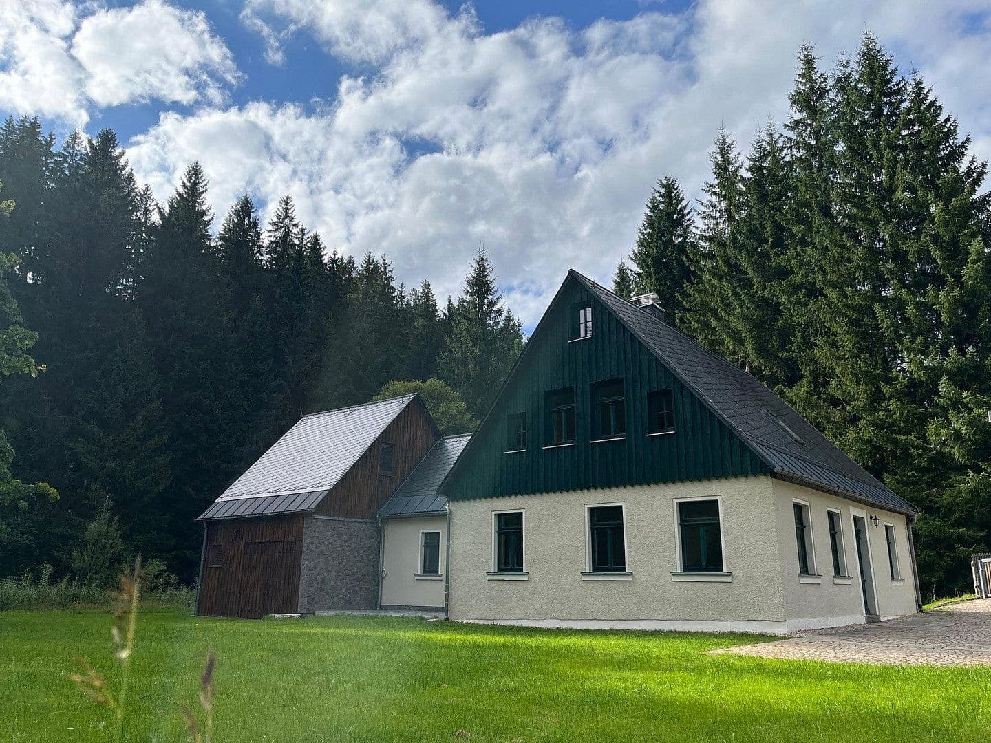 Prodej domu 268 m², pozemek 10.001 m², Eibenstock, Sasko Prodej domu 268 m², pozemek 10.001 m², Eibenstock, Sasko