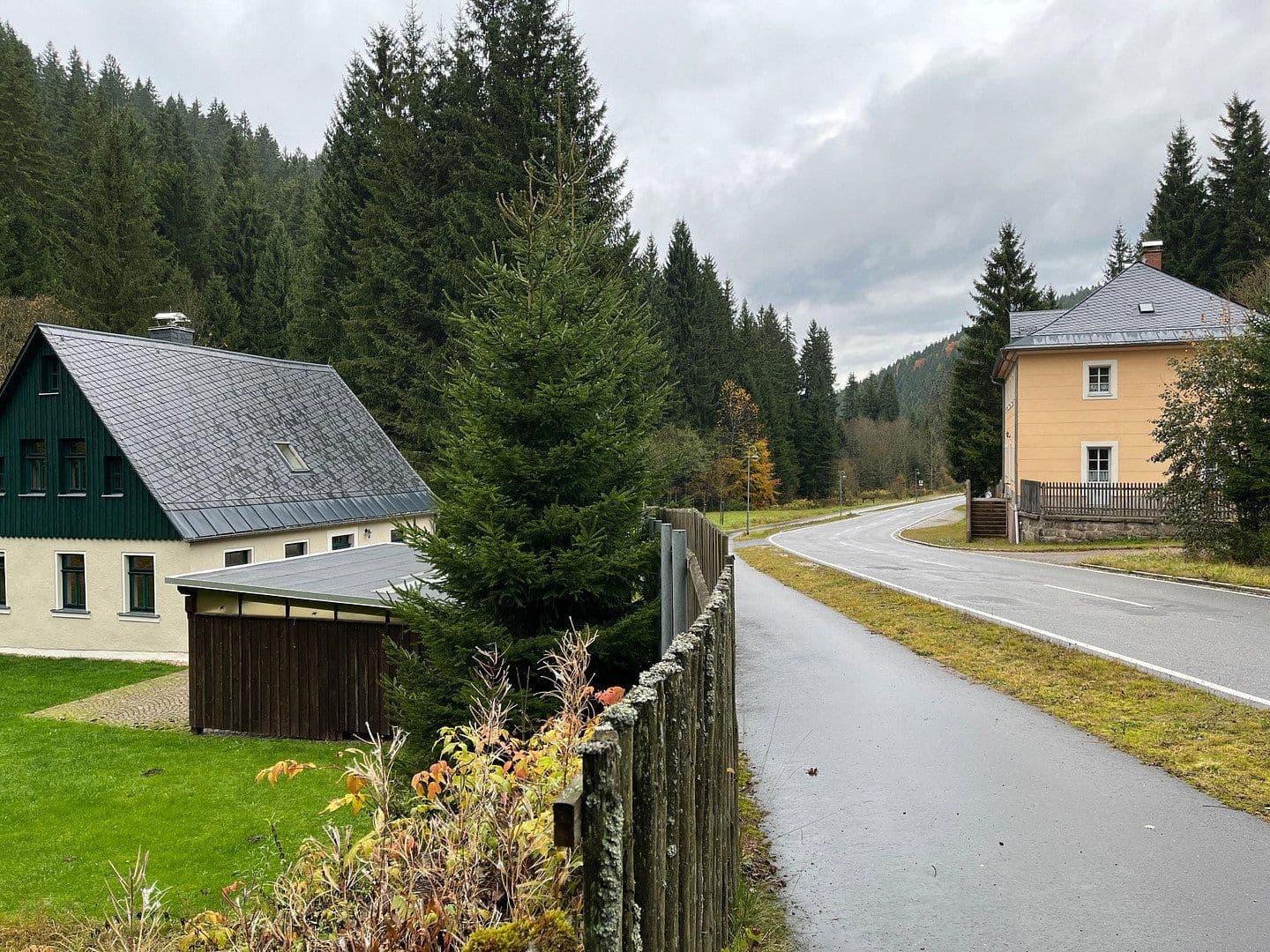 Prodej domu 268 m², pozemek 10.001 m², Eibenstock, Sasko Prodej domu 268 m², pozemek 10.001 m², Eibenstock, Sasko