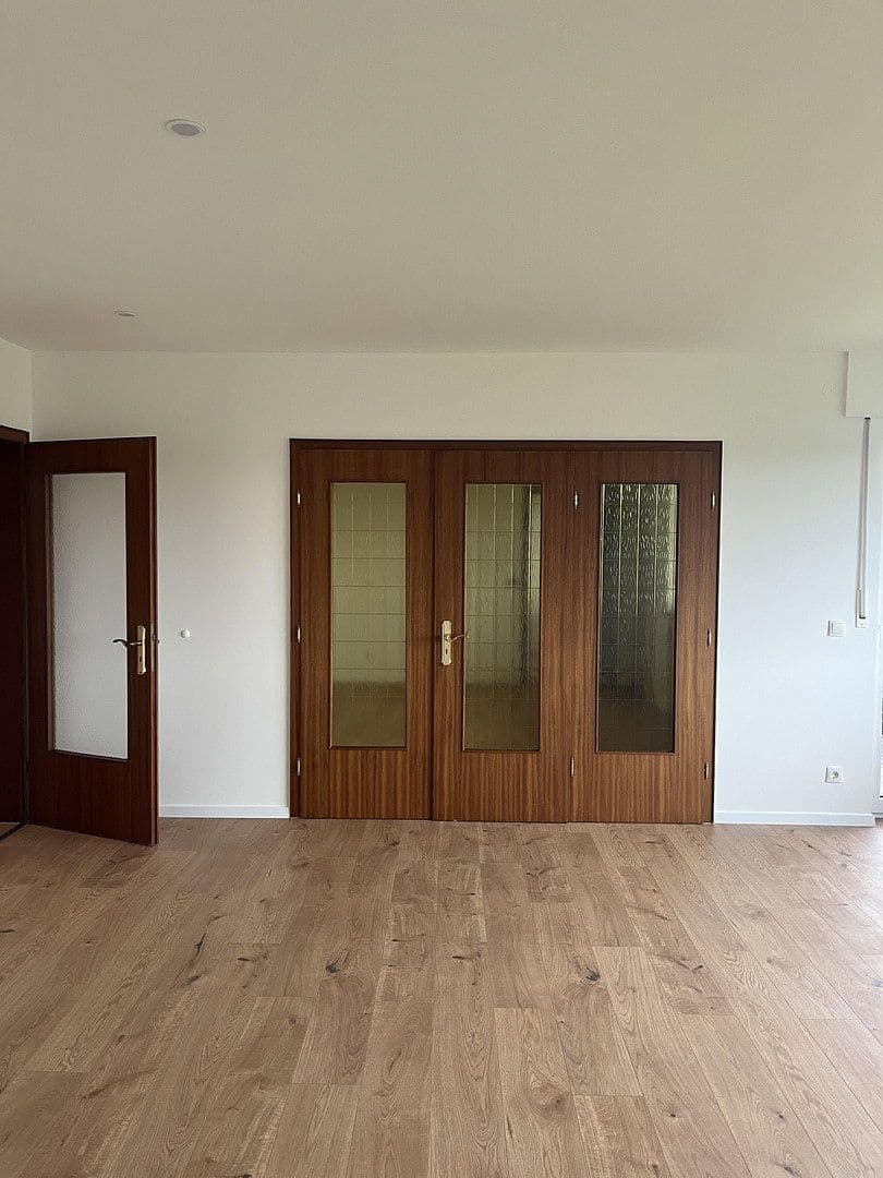 Pronájem bytu 4+kk 119 m², Moselstraße 9, Nentershausen, Porýní-Falc Pronájem bytu 4+kk 119 m², Moselstraße 9, Nentershausen, Porýní-Falc