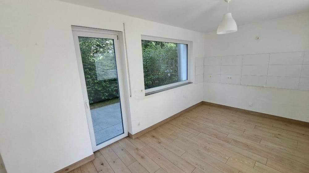 Pronájem domu 206 m², pozemek 265 m², Am Dreispitz 30, Aschaffenburg, Bavorsko Pronájem domu 206 m², pozemek 265 m², Am Dreispitz 30, Aschaffenburg, Bavorsko