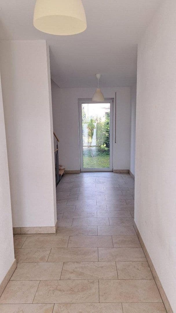 Pronájem domu 206 m², pozemek 265 m², Am Dreispitz 30, Aschaffenburg, Bavorsko Pronájem domu 206 m², pozemek 265 m², Am Dreispitz 30, Aschaffenburg, Bavorsko