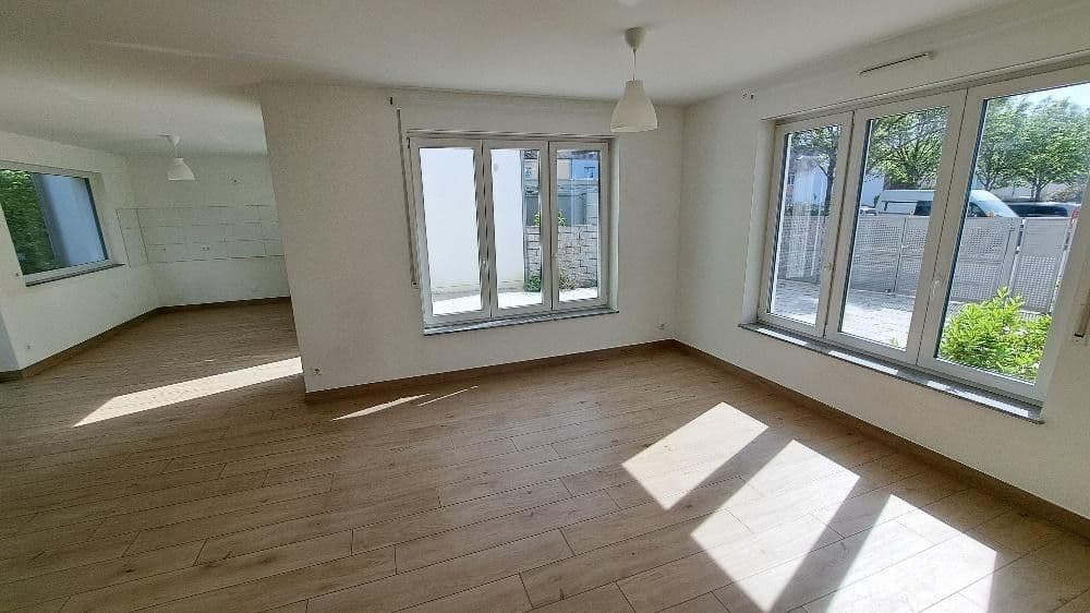 Pronájem domu 206 m², pozemek 265 m², Am Dreispitz 30, Aschaffenburg, Bavorsko Pronájem domu 206 m², pozemek 265 m², Am Dreispitz 30, Aschaffenburg, Bavorsko
