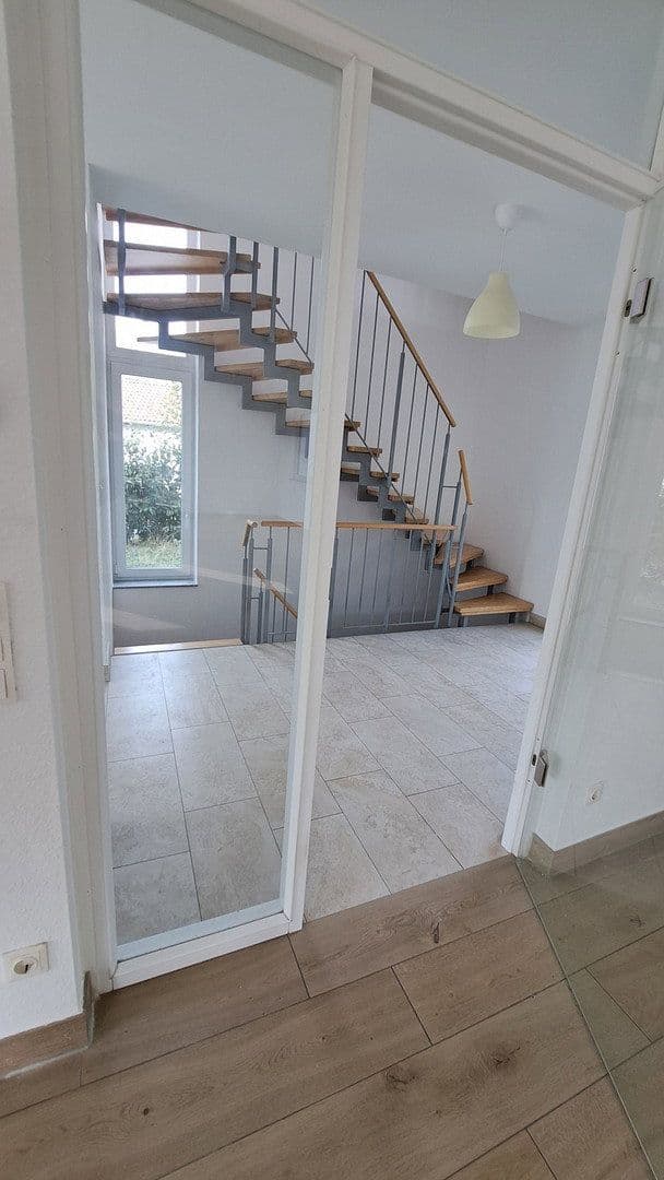 Pronájem domu 206 m², pozemek 265 m², Am Dreispitz 30, Aschaffenburg, Bavorsko Pronájem domu 206 m², pozemek 265 m², Am Dreispitz 30, Aschaffenburg, Bavorsko