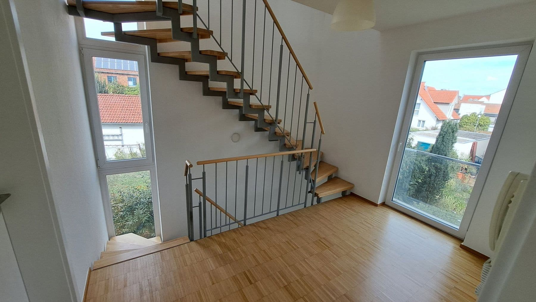 Pronájem domu 206 m², pozemek 265 m², Am Dreispitz 30, Aschaffenburg, Bavorsko Pronájem domu 206 m², pozemek 265 m², Am Dreispitz 30, Aschaffenburg, Bavorsko