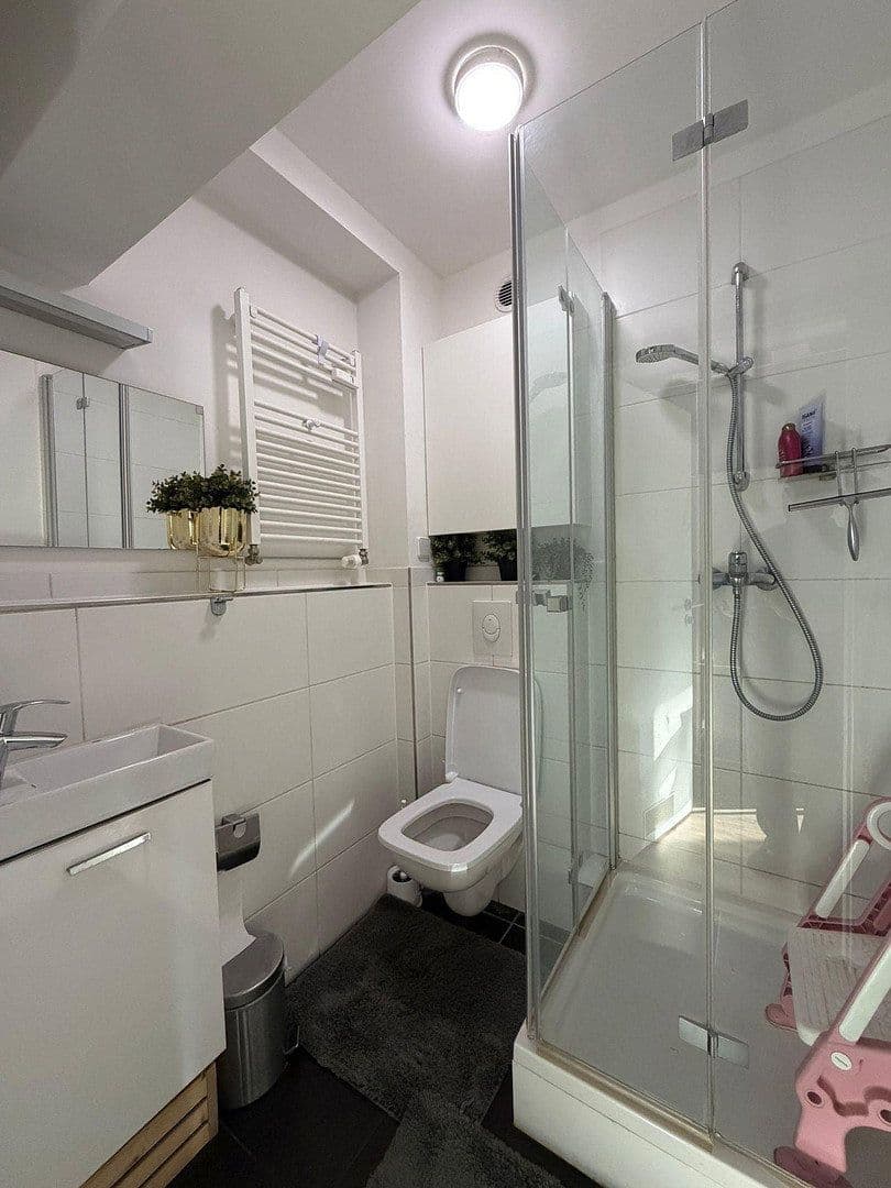 Pronájem bytu 3+1 75 m², Berlin, Berlín Pronájem bytu 3+1 75 m², Berlin, Berlín