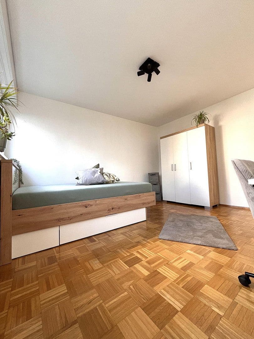 Pronájem bytu 92 m², Lilienthalstraße 23, Augsburg, Bavorsko Pronájem bytu 92 m², Lilienthalstraße 23, Augsburg, Bavorsko