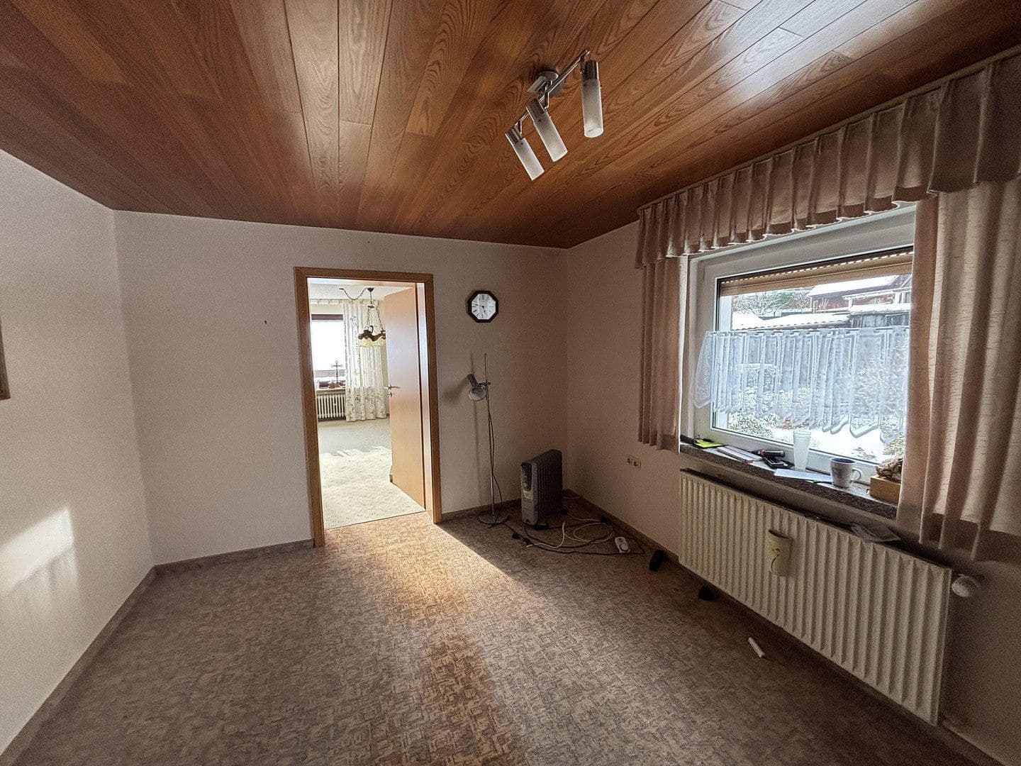 Prodej domu 208 m², pozemek 8.615 m², Bergstrasse 7, Lindlar, Severní Porýní-Vestfálsko Prodej domu 208 m², pozemek 8.615 m², Bergstrasse 7, Lindlar, Severní Porýní-Vestfálsko