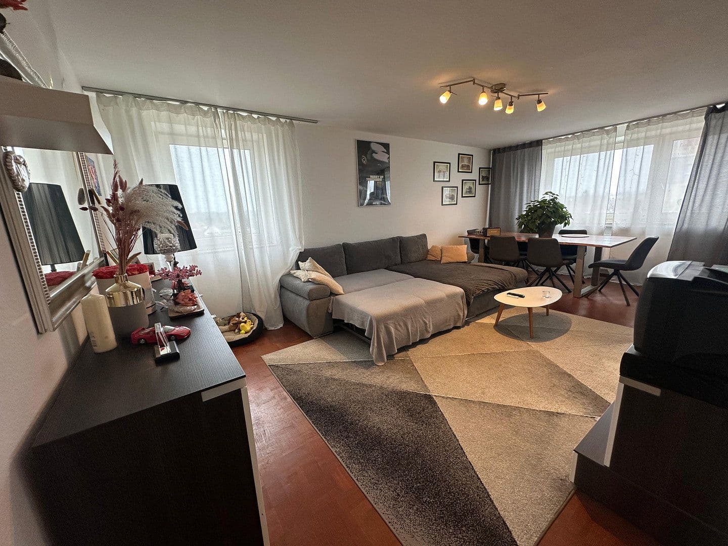 Prodej bytu 3+1 77 m², Nürnbeg, Bavorsko Prodej bytu 3+1 77 m², Nürnbeg, Bavorsko
